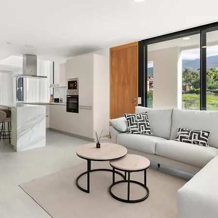 Karat La Quinta Feriehus *