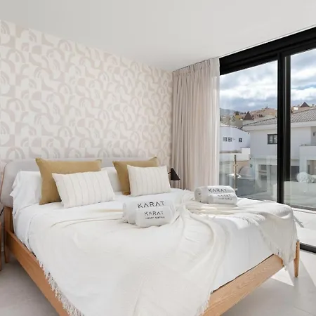 Karat La Quinta Feriehus