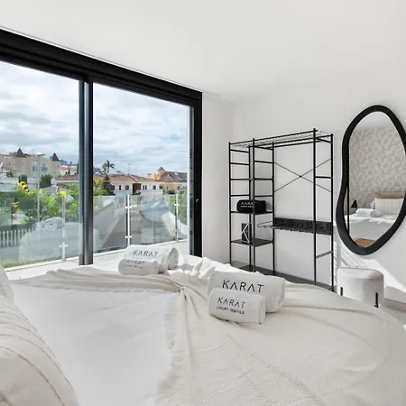 Karat La Quinta Feriehus *