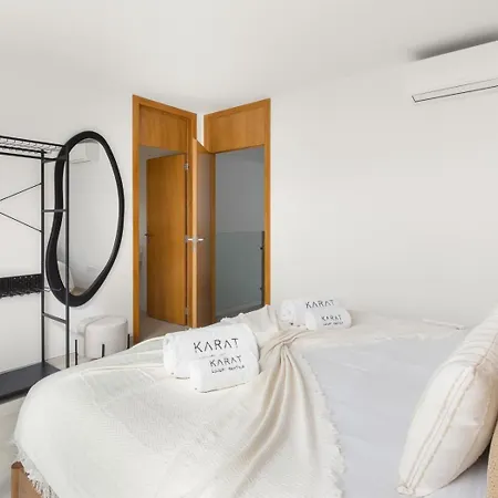 Karat La Quinta Feriehus