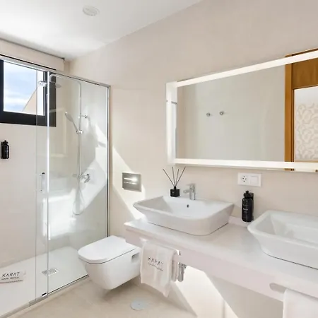 Karat La Quinta Feriehus