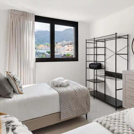 Karat La Quinta Feriehus