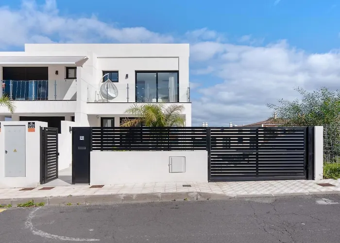 Karat La Quinta בית נופש