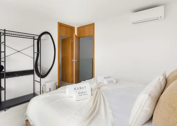 Karat La Quinta בית נופש