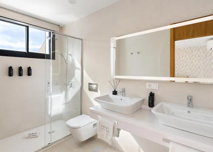 Karat La Quinta בית נופש